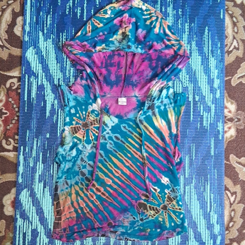 Kathmandu Imports Tie-Dye Hooded Sleeveless Top M/L
